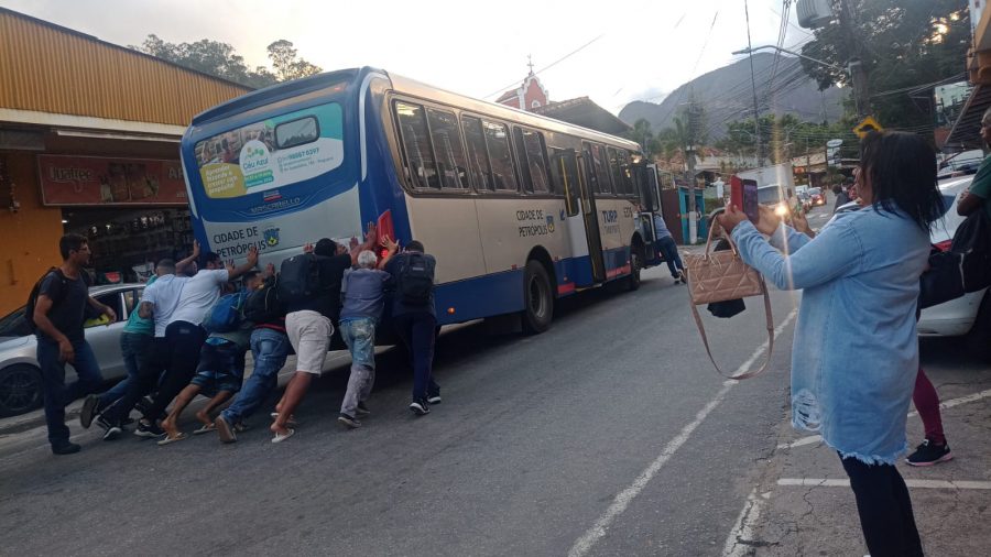 Crise da TURP ultrapassa o transporte e afeta a economia e a rotina dos petropolitanos